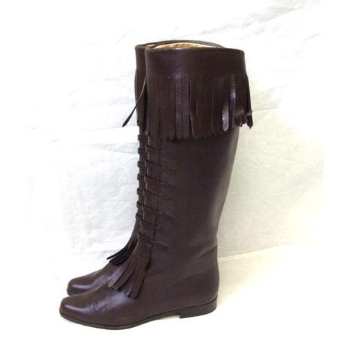 516 - Pair Ladies Brown Leather Gucci Boots size 39/6 (BOX IN OFFICE)