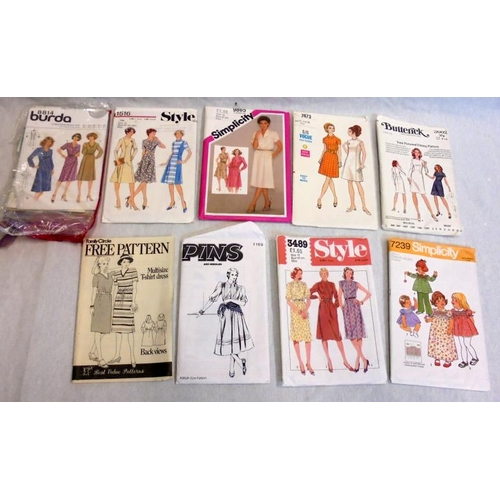 524 - Vintage Sewing Patterns from 50s, 60s, 70s & 80s incl. Style, Simplicity, Vogue, Burda, Butterick et... 