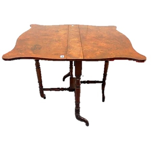 18 - Mid C19th Victorian Walnut Sutherland Table with serpentine shaped leaves, on 4 turned supports with... 