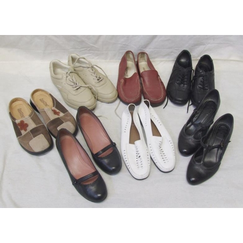 Ladies Leather Shoes, some new incl. Hotter, Clarks, Footglove & Helvesko,  size 5 (7)