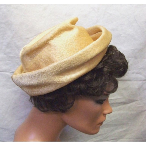 548 - Ladies Vintage Hats incl. Marida Made In England, Mitzi Lorenz London, R.B Hat, Kangol etc. & 3 Hat ... 