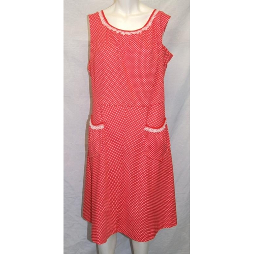 519 - Ladies Vintage Dresses size 18/20 & Royal Blue Knitted Dress approx. size 10/12 (8)