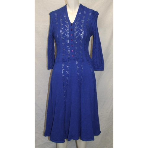 519 - Ladies Vintage Dresses size 18/20 & Royal Blue Knitted Dress approx. size 10/12 (8)