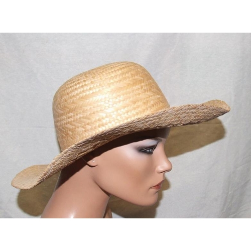 567 - Ladies Vintage Hats incl. Bermona Trend, Mitzi Lorenz, Bermona Boutique, Ricemans etc. & Tweed Deers... 