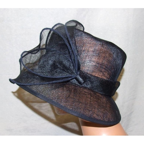 568 - Ladies Hats incl. C&A, M&S, Jacques Vert etc. (5)