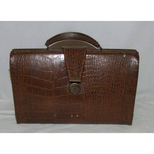 588 - Ladies Vintage Leather Handbags incl. Fassbender, Bagcraft of London etc. (7)