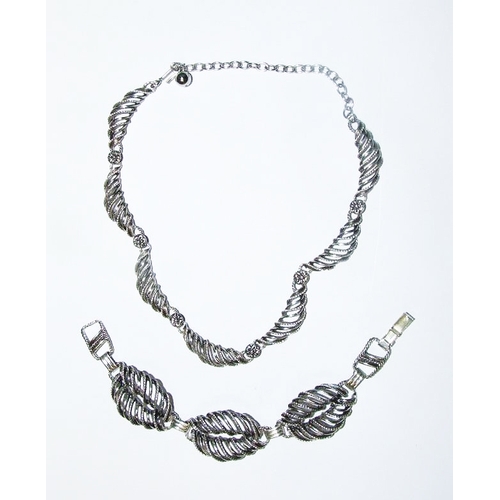 442 - Beau Sterling Silver Bracelet & Matching Necklace