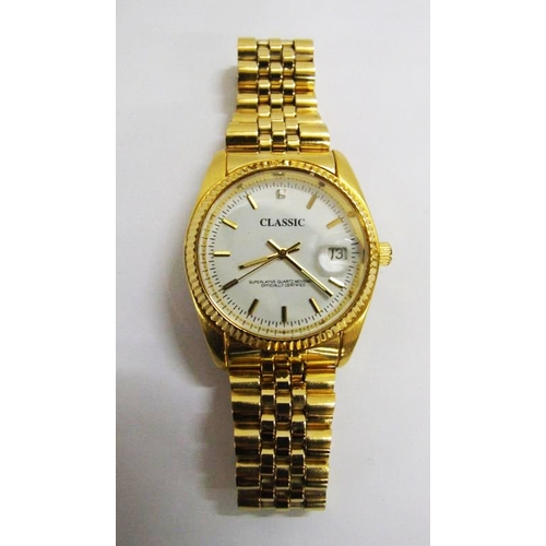 411 - Gents Gold Plated Classic Wristwatch with white dial with date aperture, quartz movement, integral s... 