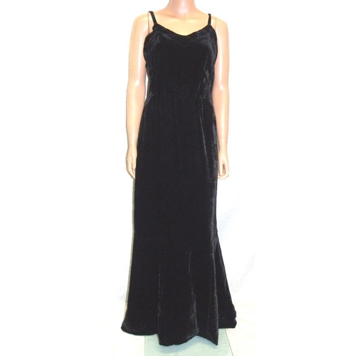 523 - Ladies Black Velvet 1950s? Evening Dress with fishtail style skirt & Gothic Style Dark Blue Lace Ski... 