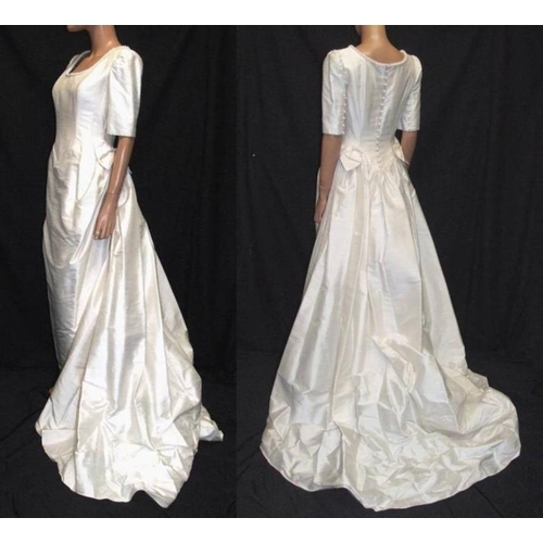 Catherine Rayner Cream Shantung 100 Silk Wedding Dress with