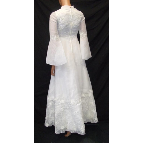 412 - 1970s Wedding Dress with embroidered detail & pelon lined skirt, approx. size 8/10, in original box ... 