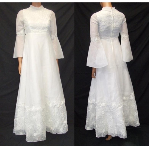 412 - 1970s Wedding Dress with embroidered detail & pelon lined skirt, approx. size 8/10, in original box ... 