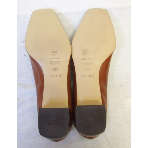 418 - Pair Ladies As New Mauro Teci Leather Shoes, size 39 1/2