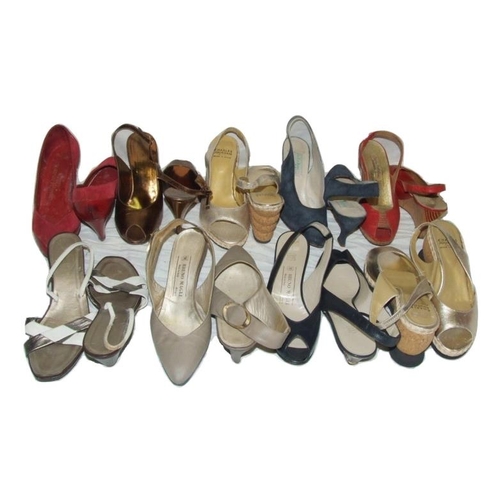 9 Pairs Ladies Vintage Shoes incl. Charles Jourdan Bruno Magli