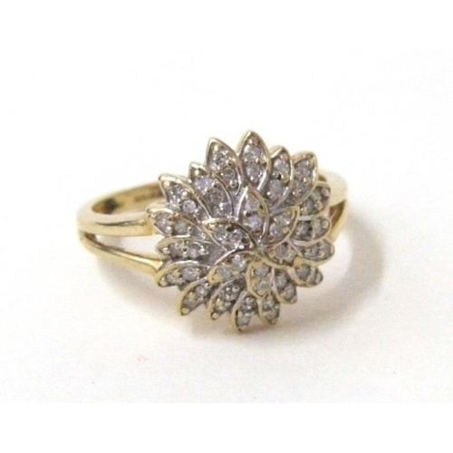 449 - 9ct Gold Diamond Cluster Ring with bifurcated shank, size P