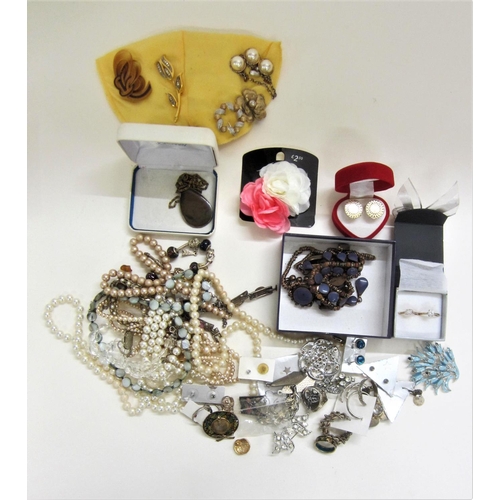 408 - Cufflinks, faux pearl necklaces, hair clips, brooches, etc.