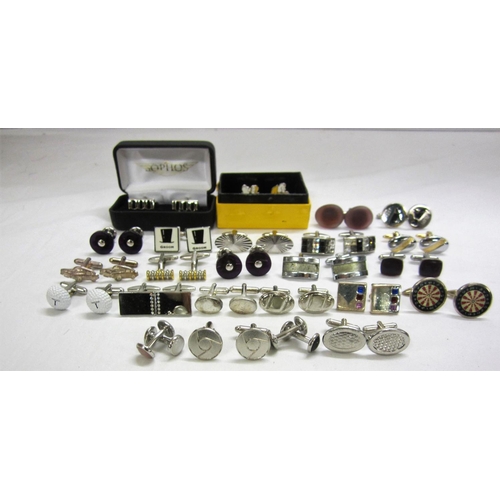 473 - 24 Pairs Cufflinks Silver Tone incl. Sophos Boxed, Groom, Dart Board, Ruby Dog etc.