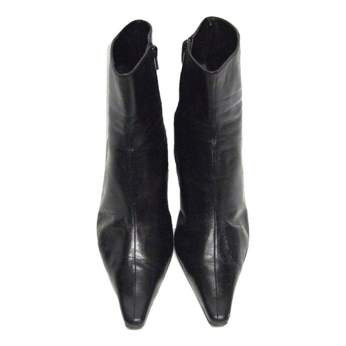 433 - Pair Ladies Jasper Conran Black Leather Ankle Boots, size 42