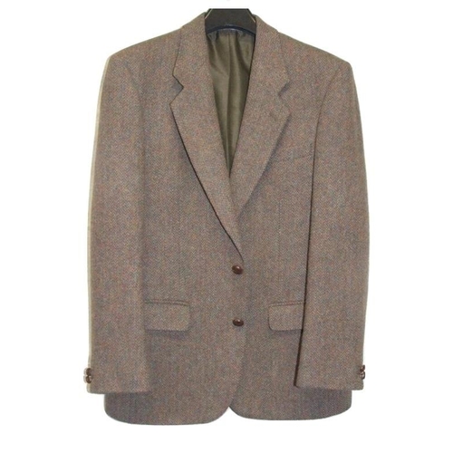 402 - Centaur Mens Harris Tweed 100% Wool Jacket, labelled No. 0380516, no size label, measures approx. 42... 