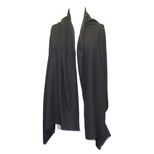 443 - Ladies Scarves & Shawls (22)