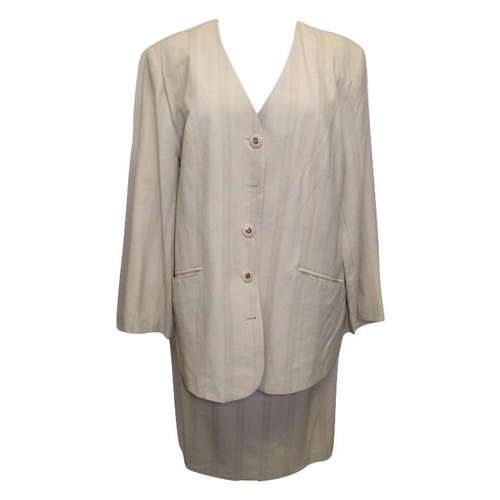 524 - Ann Harvey skirt suit (jacket size 18, skirt size 22), Liz Claiborne jacket size 20, Elvi beige blou... 