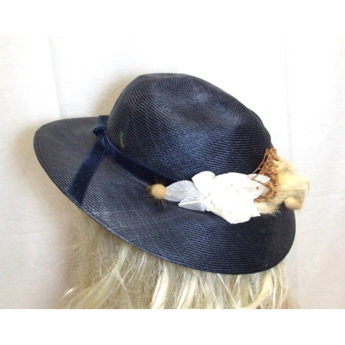 530 - Ladies Vintage Hats incl. Ricemans, Miss Dolores, real fur etc. in black card hat box