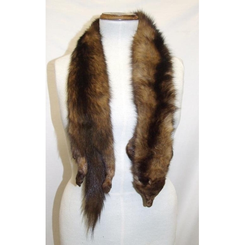 572 - Vintage Fur Stoles: cross fox, mink & red fox (5)