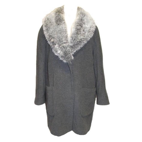 Windsmoor coat store with fur collar