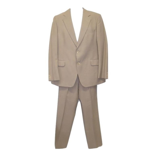 659 - 3 Mens Vintage Suits: Mr Harry beige size 42, JC Penney dark blue size 42L & JC Penny grey size 44R ... 