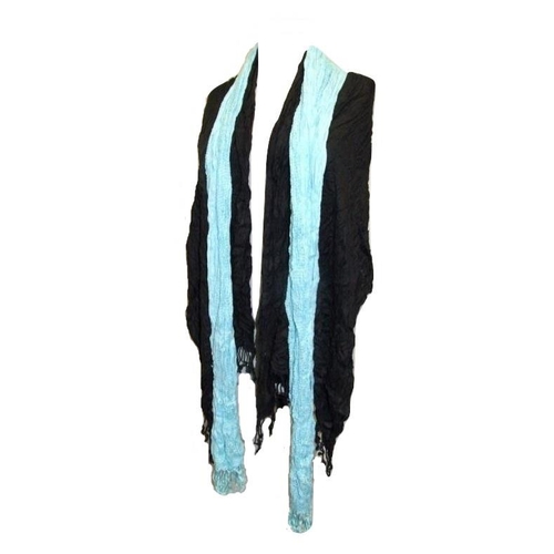 698 - 14 Scarves & Shawls