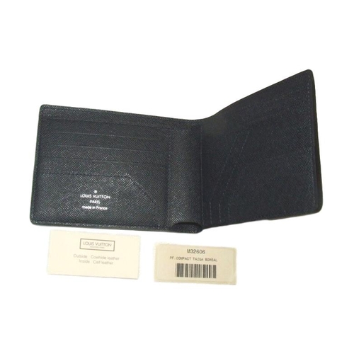 795 - Louis Vuitton M32606 Taiga Boreal Leather Wallet as new in gift box with dust cover