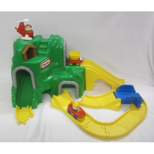 Little tikes road sale and rail set