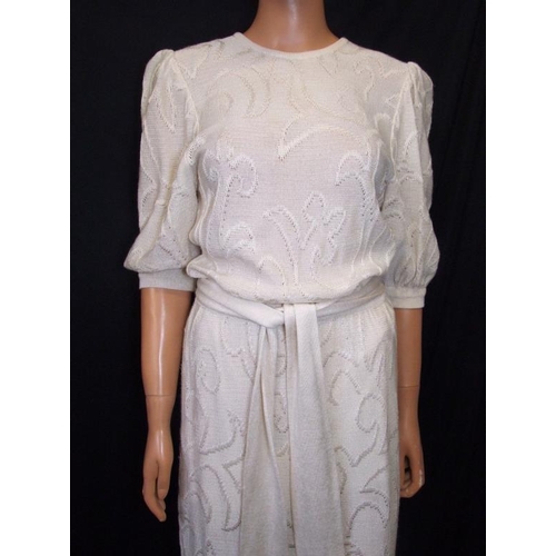 427 - Vintage Cream Knitted Dress with belt, size 12