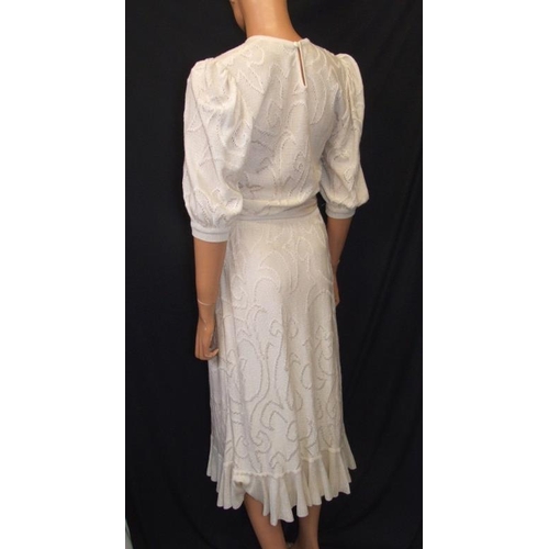 427 - Vintage Cream Knitted Dress with belt, size 12