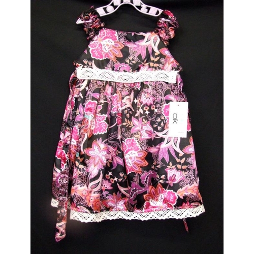 592 - As New Girls Clothing Age 2-3 Yrs: Obaibi pink/black dress, blue stripe/pink floral dress, Bambini p... 