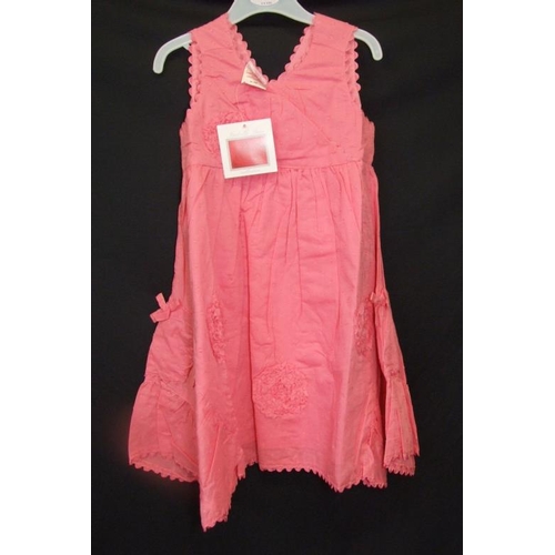 600 - As New Girls Clothing Age 3/4 Years: 2 Isabelle Rose pink dresses, 2 Soul & Glory T shirts white & y... 