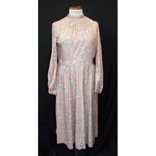 513 - 4 Ladies Vintage Dresses incl. St Michael, French Connection, cream silk dress made in China, etc. (... 