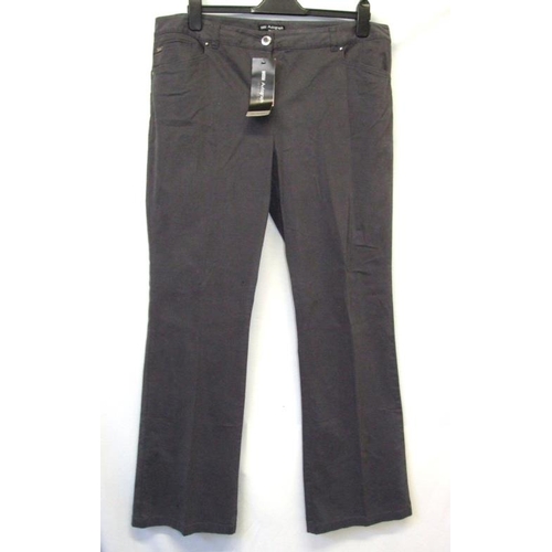 534 - Ladies Trousers & Jeans Size 18: St Bernard blue jeans as new with tags, M&S blue jeans, M&S olive g... 