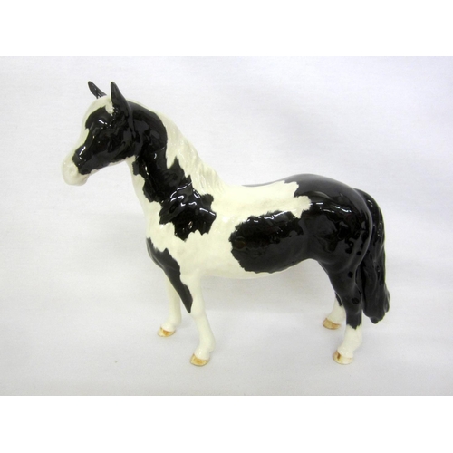 284 - Beswick Pinto Horse Piebald (2nd version)