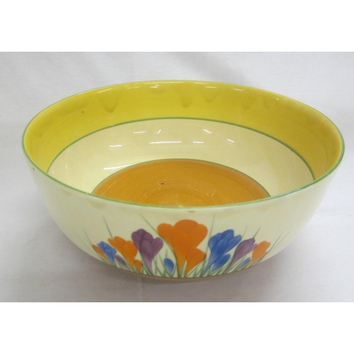 322 - Large Clarice Cliff Bizarre Crocus Pattern Newport Pottery Bowl, approx. 9