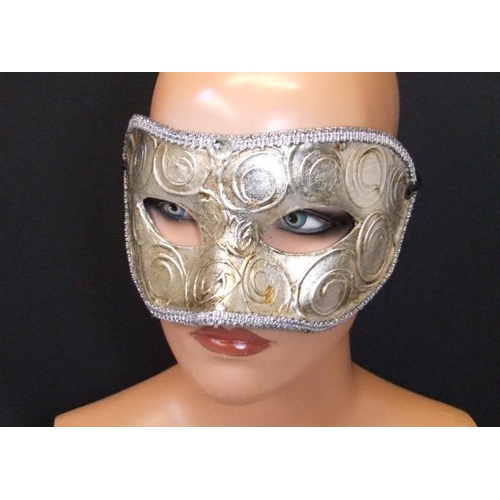 706 - 3 Venetian Masks incl. leather Harlequin (3)