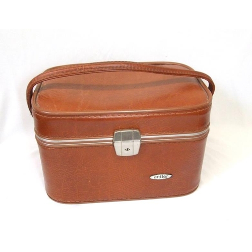 713 - Antler Brown Leather Vanity Case