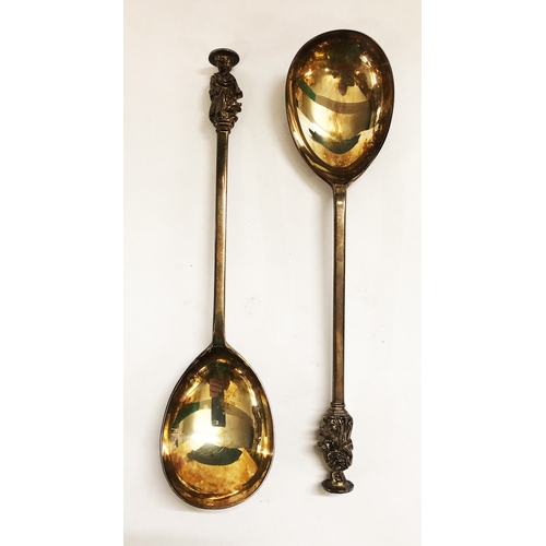 264 - Pair C19th Oversized Apostle Serving Spoons, in fitted case, makers mark GMJ, London 1895