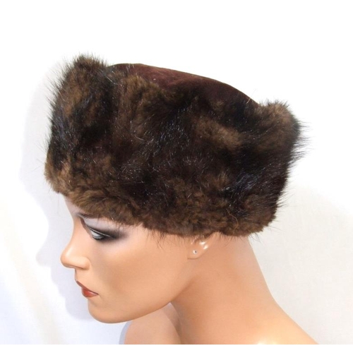 784 - Vintage Real Fur Items: 3 hats, 3 collars & moleskin muff, in Palmers of Oxford Street box