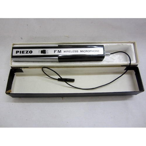 Piezo Wireless Microphone WX 172