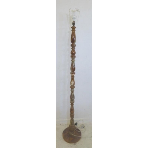 23 - Heavy Figured Onyx Standard Lamp on disc base (A4)