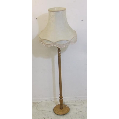 113 - Blonde Wood Standard Lamp on disc base, fluted column, with shade (A5)