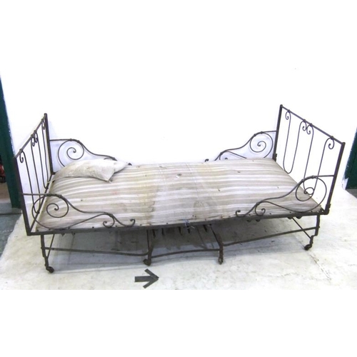 135 - Continental Iron Framed French Day Bed with scrolling metalwork (A1)