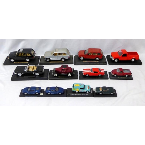 1170 - Model Vehicles on stands incl. Range Rover RV Urban, Solido Range Rover Rallye 1984, Ford F150 Pick-... 