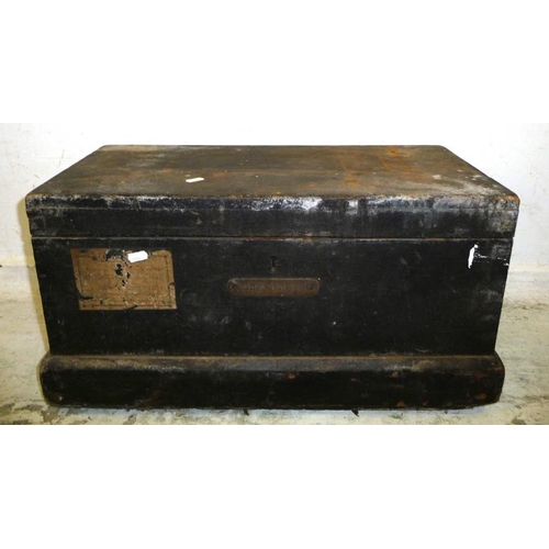 15 - Wooden Tool Chest with internal sliding tray incl. tools (FWL)